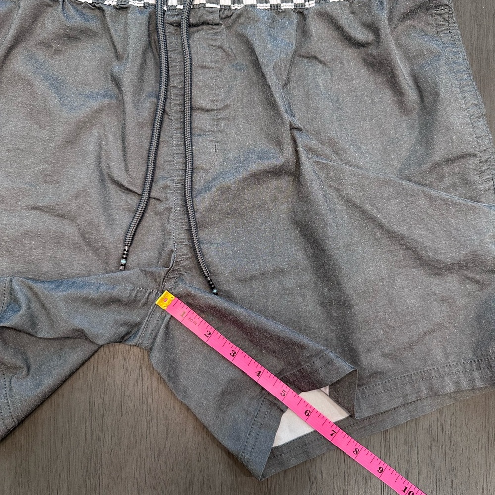 Swim Trunks Size Large - Picture 4 of 5